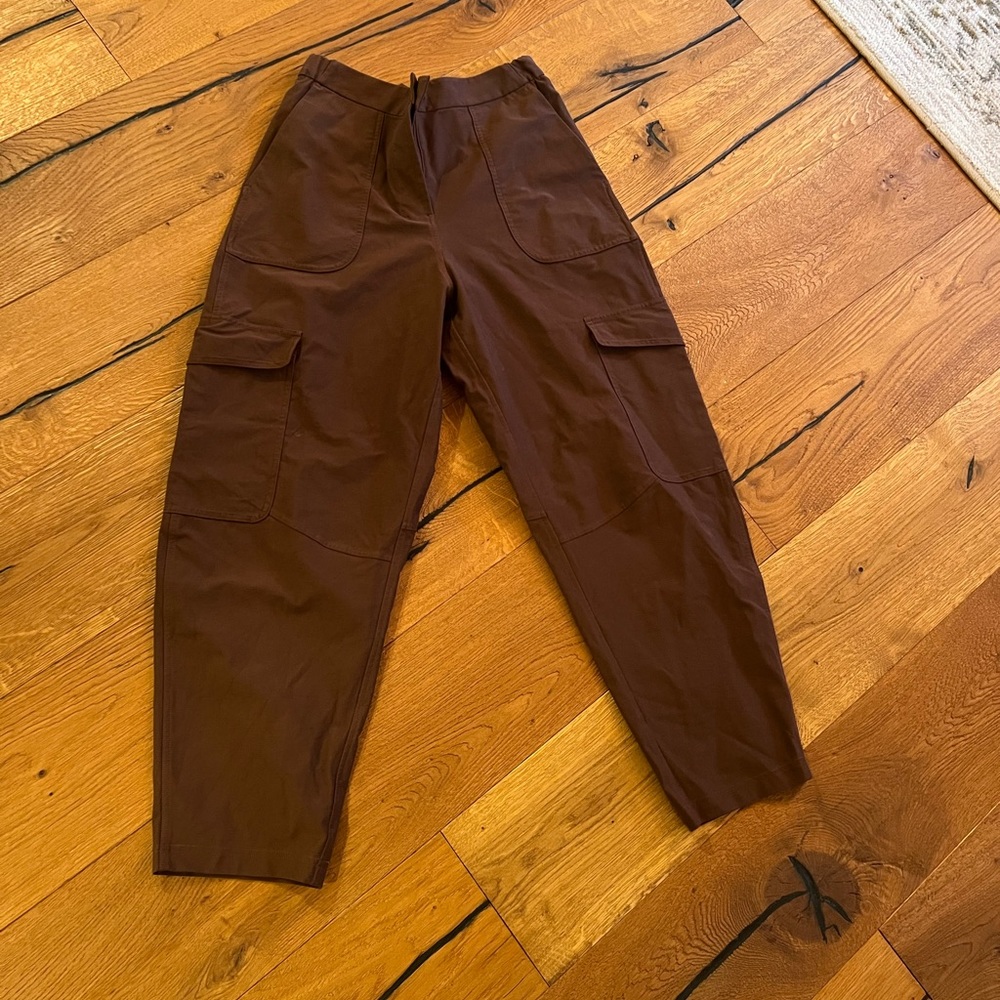 Lululemon cargo